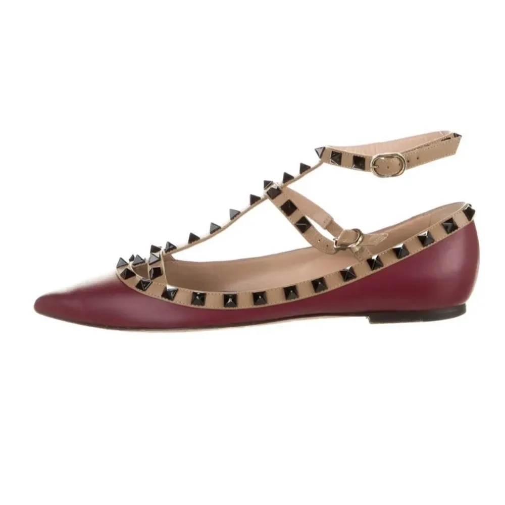 Authentic genuine Valentino Rockstud flat